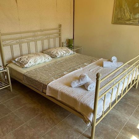 Guesthouse Kaliepia Иериссос Экстерьер фото